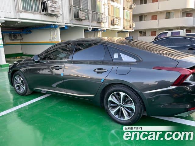 Kia K8, 2022