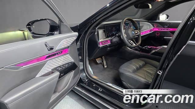 BMW i7, 2024