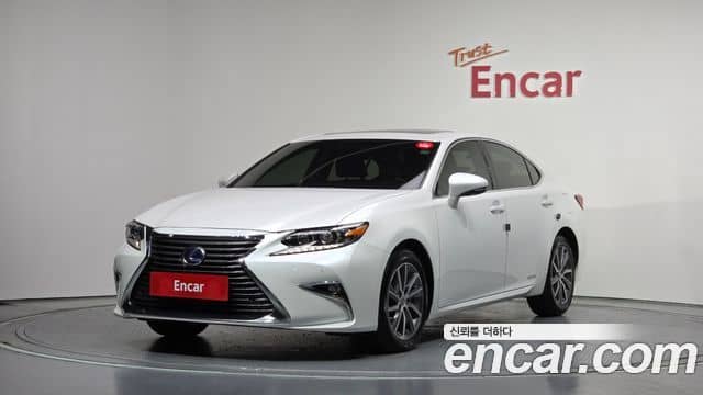 Lexus ES300h, 2018