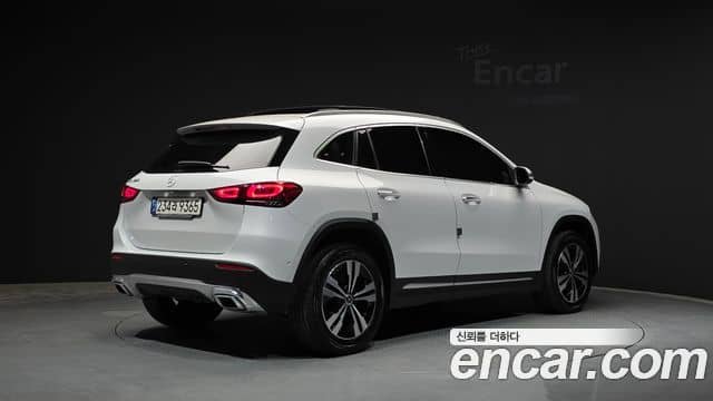Mercedes-Benz GLA-Class, 2021
