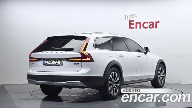 Volvo V90 Cross Country, 2020
