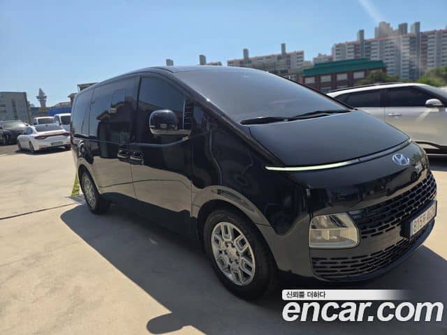 Hyundai Staria, 2022