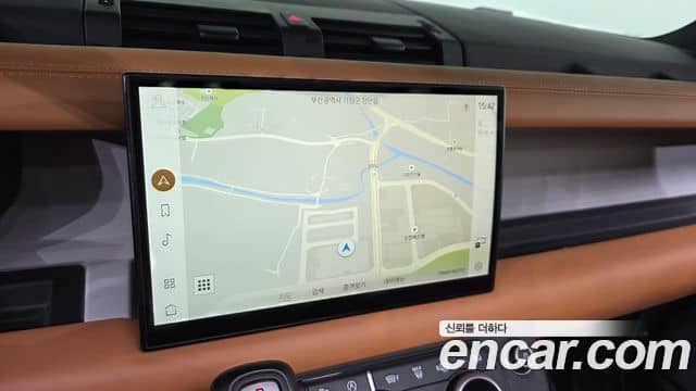 Land Rover Defender, 2022