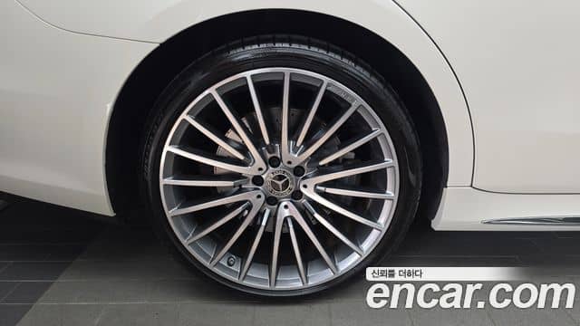 Mercedes-Benz S-Class, 2023