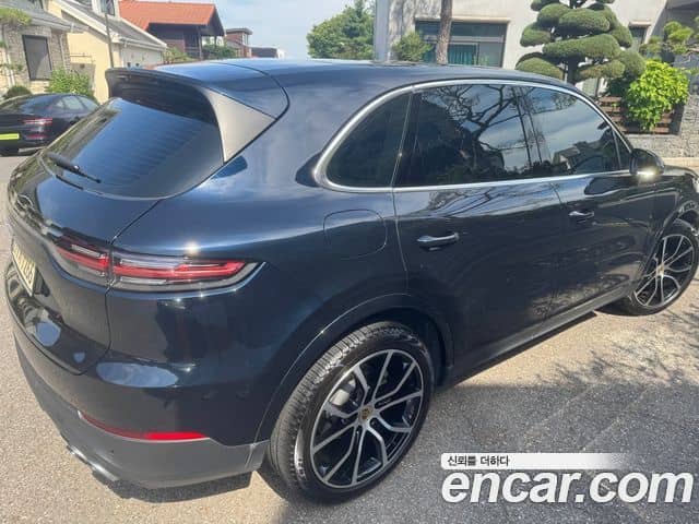 Porsche Cayenne, 2022