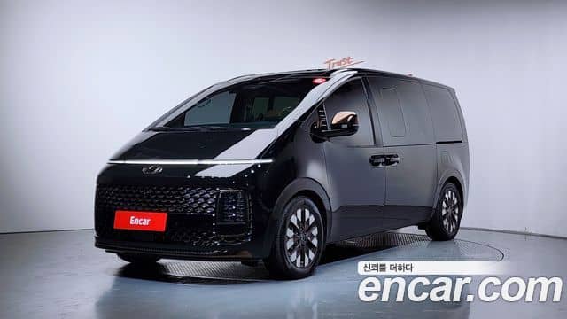 Hyundai Staria, 2023