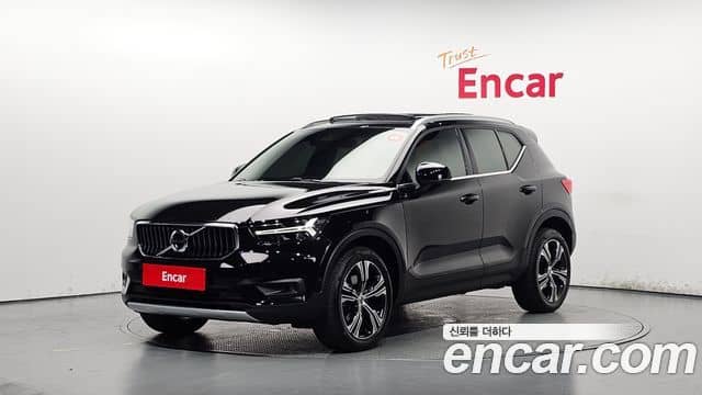 Volvo XC40, 2022