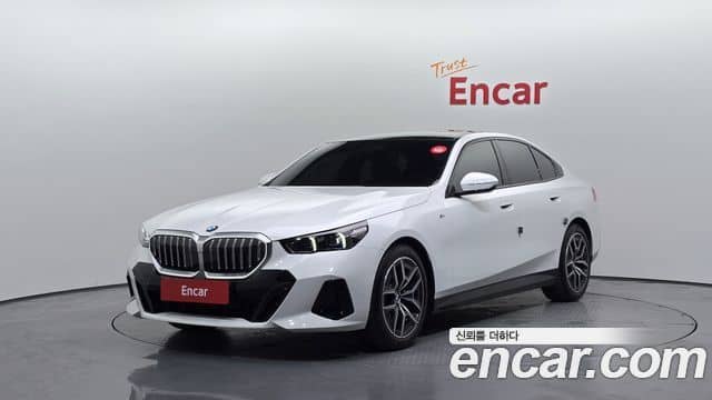 BMW 5 Series, 2025