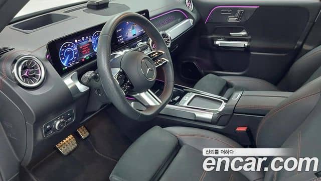 Mercedes-Benz EQB, 2025