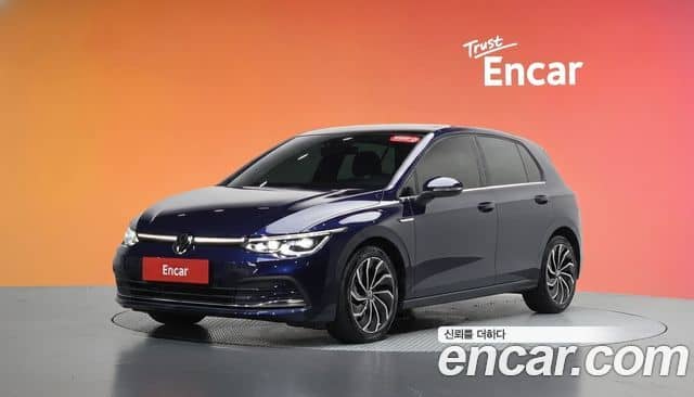 Volkswagen Golf, 2022