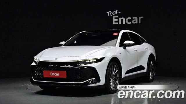Toyota Crown Crossover, 2025