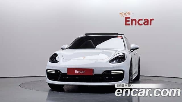 Porsche Panamera, 2020