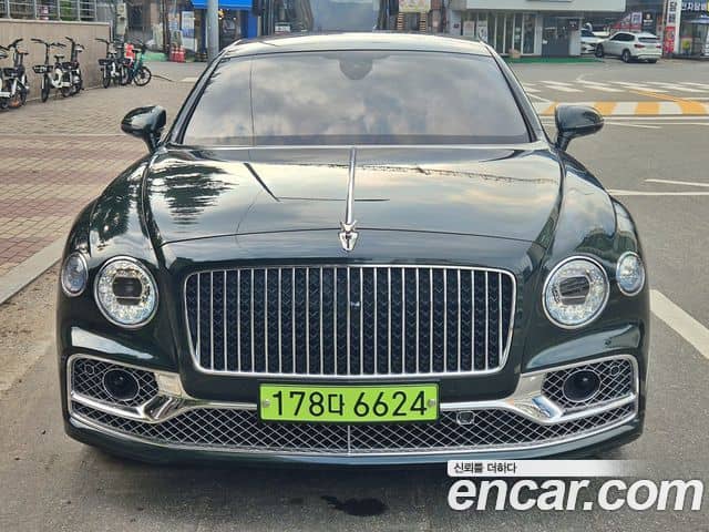 Bentley Flying Spur, 2024