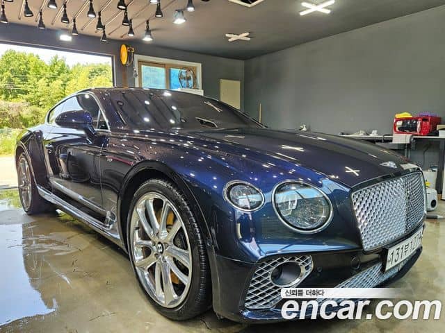 Bentley Continental GT, 2022