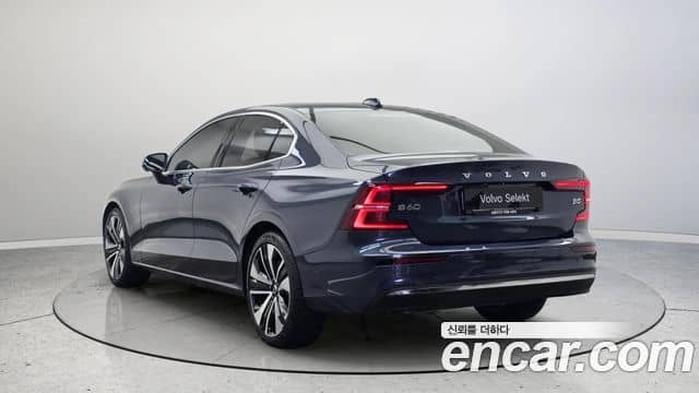 Volvo S60, 2024