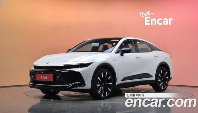 Toyota Crown Crossover, 2026
