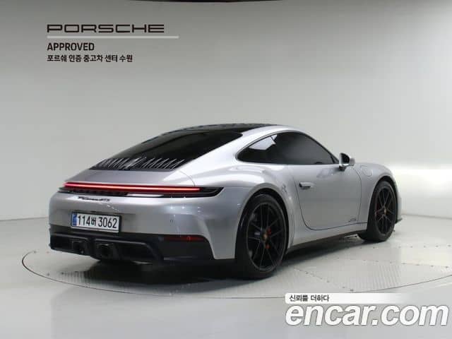 Porsche 911, 2025