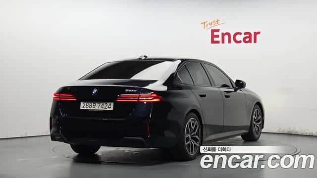 BMW 5 Series, 2026