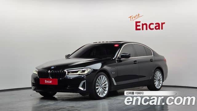 BMW 5 Series, 2023