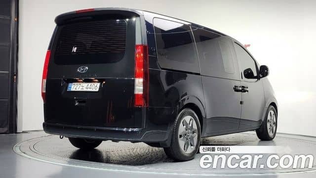 Hyundai Staria, 2023