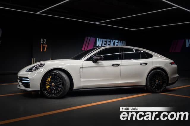 Porsche Panamera, 2021