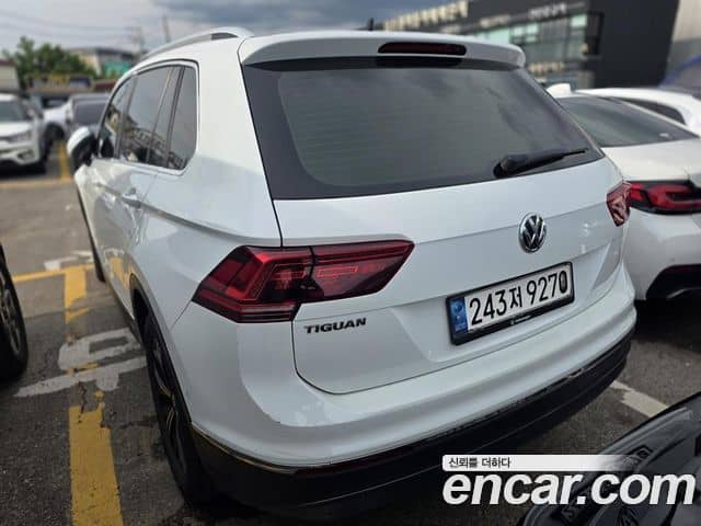 Volkswagen Tiguan, 2020