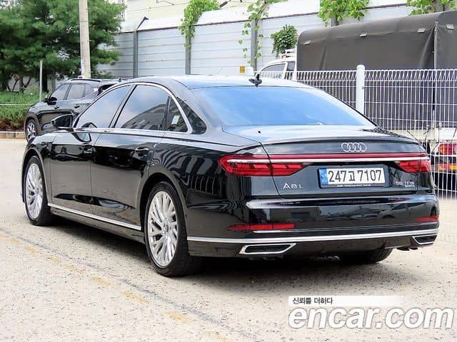 Audi A8, 2021
