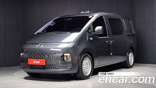 Hyundai Staria, 2023