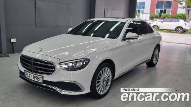 Mercedes-Benz E-Class, 2022