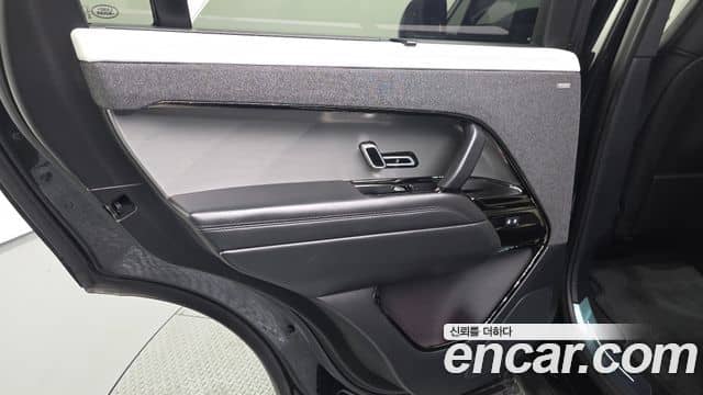 Land Rover Range Rover Sport, 2025