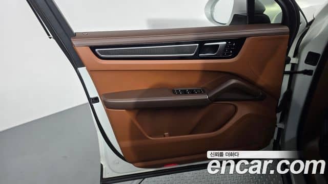 Porsche Cayenne, 2021