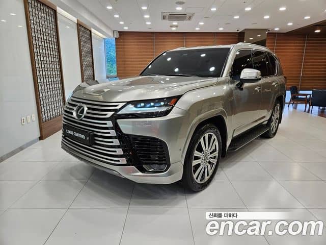 Lexus LX, 2025
