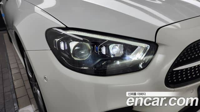 Mercedes-Benz E-Class, 2022