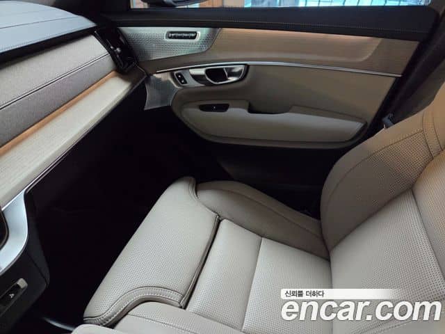 Volvo XC90, 2026