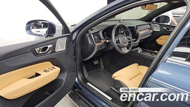 Volvo XC60, 2022