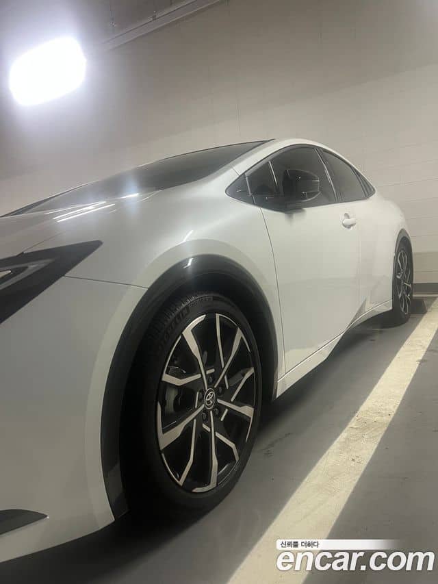 Toyota Prius, 2024