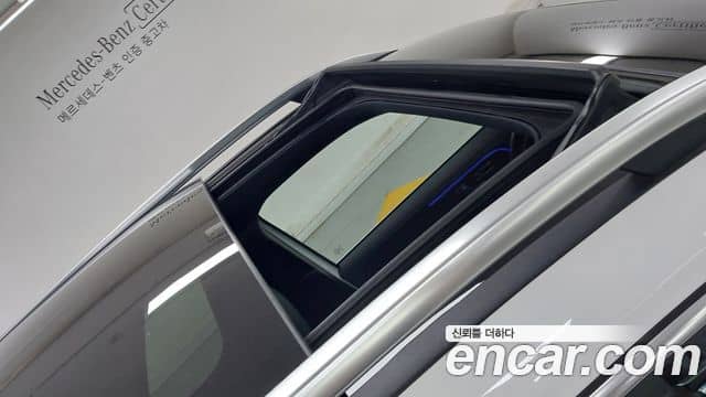 Mercedes-Benz EQB, 2025