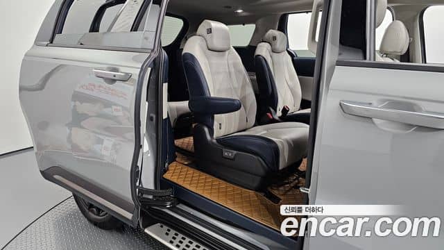 Kia Carnival, 2024