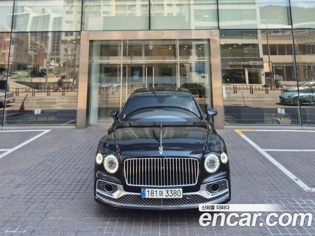 Bentley Flying Spur, 2023