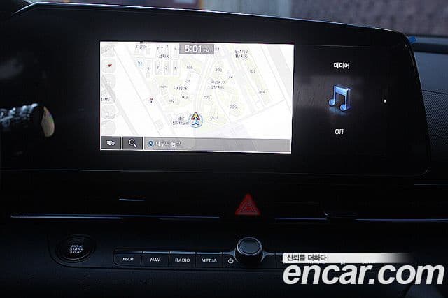 Hyundai Avante 2021 — ფოტო 18/20
