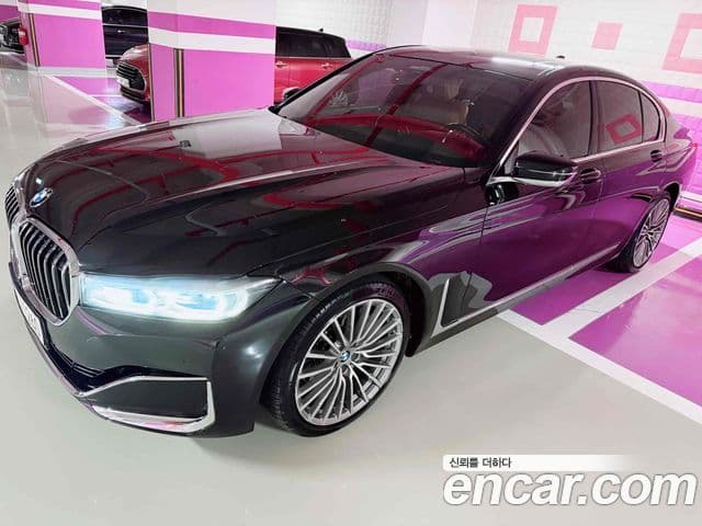 BMW 7 Series 2020 — ფოტო 15/20