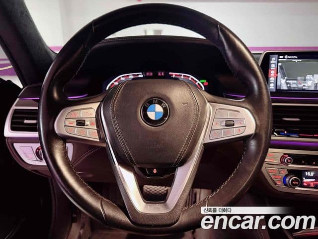 BMW 7 Series 2020 — ფოტო 13/20