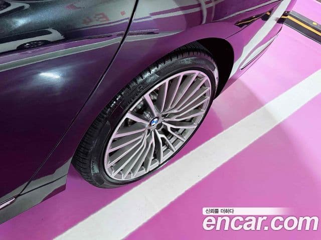 BMW 7 Series 2020 — ფოტო 2/20