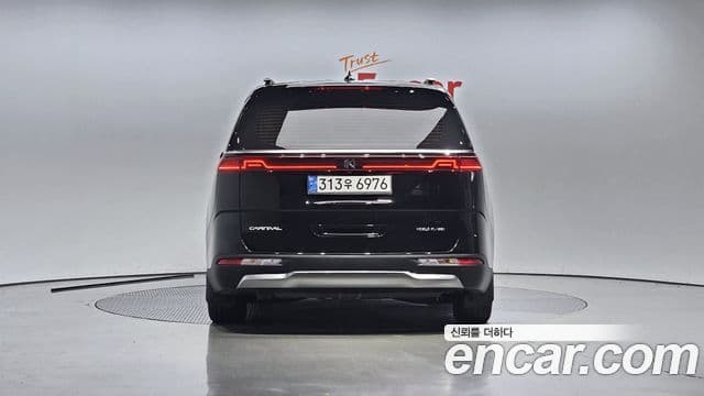 Kia Carnival 2022 — ფოტო 4/20