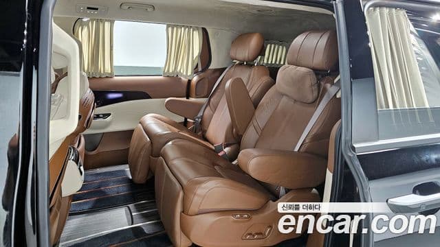 Kia Carnival 2022 — ფოტო 11/20