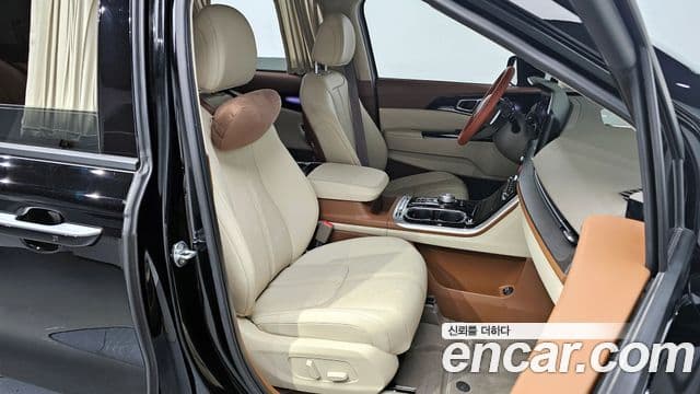 Kia Carnival 2022 — ფოტო 12/20