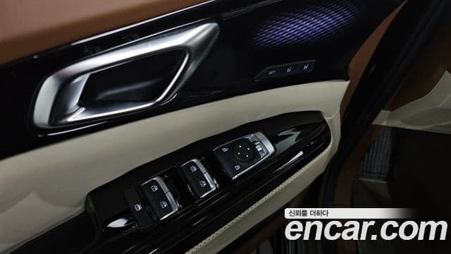 Kia Carnival 2022 — ფოტო 14/20