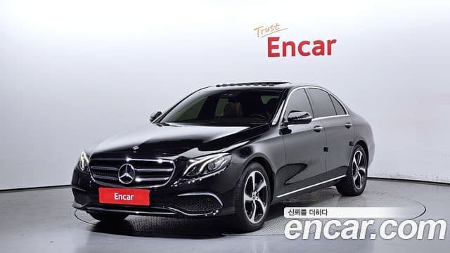 Mercedes-Benz E-Class 2019 — ფოტო 11/20