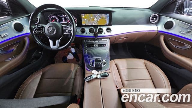 Mercedes-Benz E-Class 2019 — ფოტო 20/20