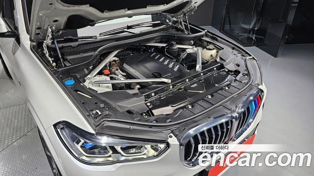 BMW X5 2023 — Photo 9/20
